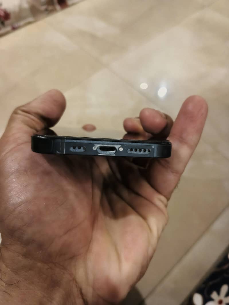 Apple iPhone 14 2