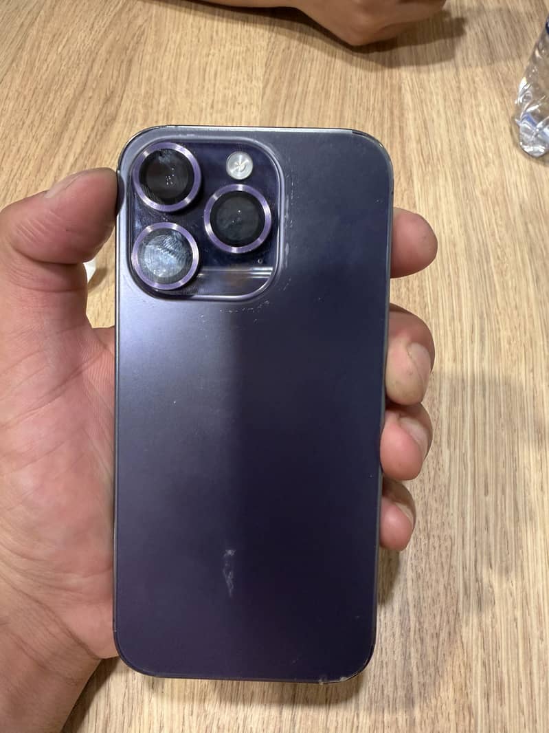 Apple iPhone 14 Pro 0