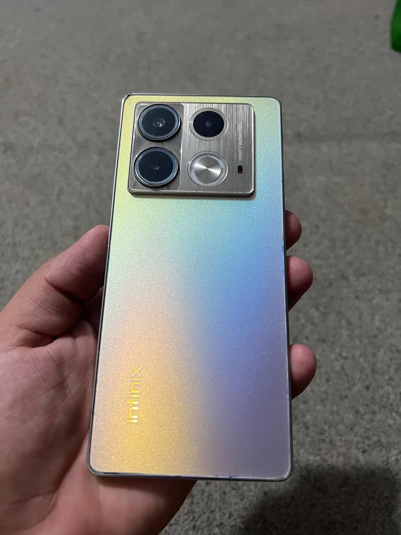 Infinix Note 40 0