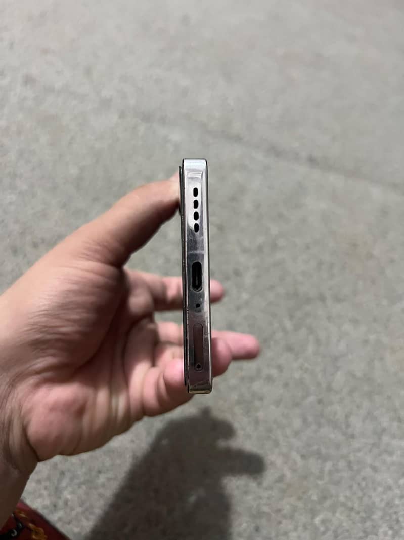 Infinix Note 40 4