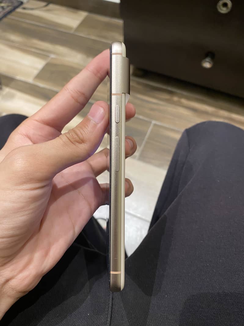 Google Pixel 8 5