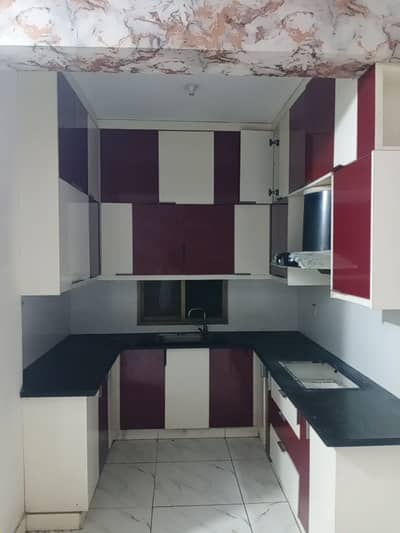 2nd Floor With Roof Top 3Bed-DD Flat Available For Rent In Kings Cottages, Block-7 Gulistan-E-Jauhar Karachi