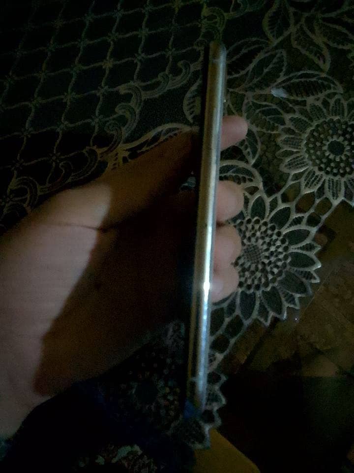 Apple iPhone X 3