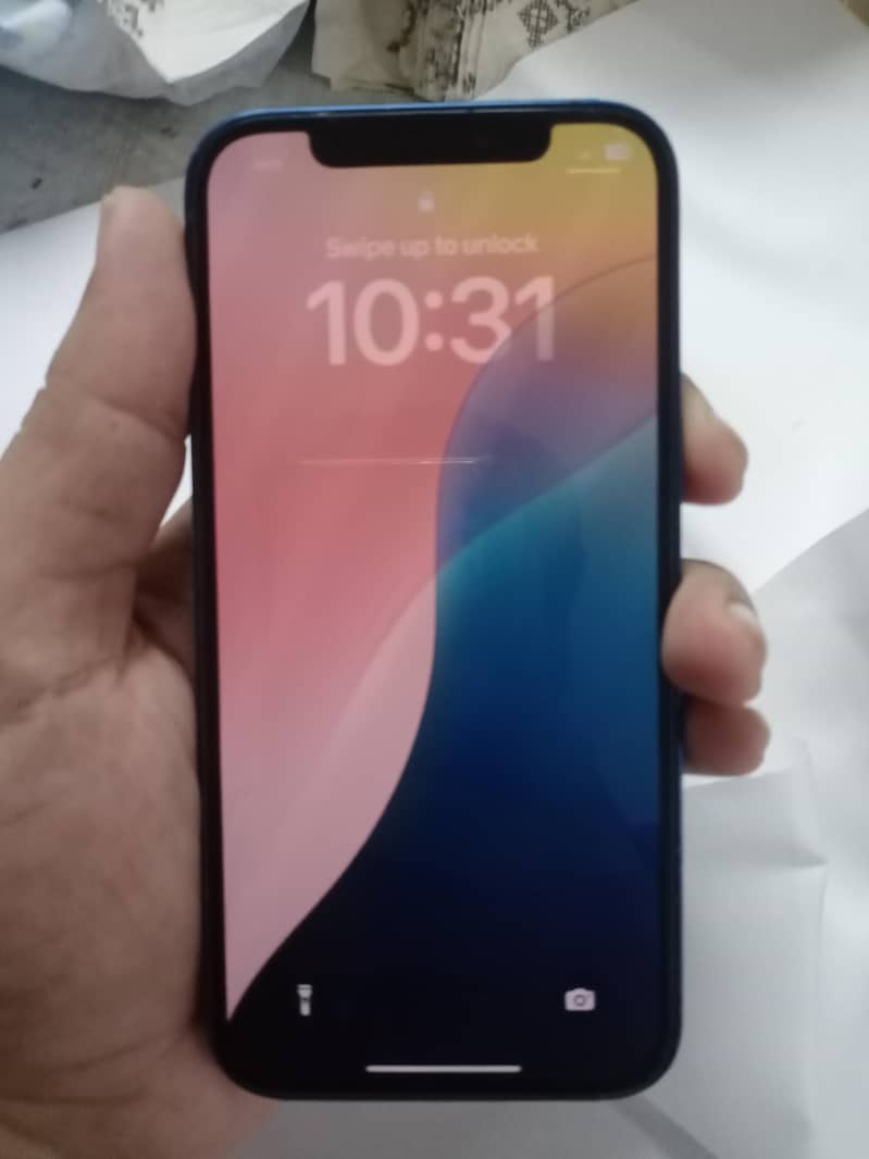 Apple iPhone 12 4