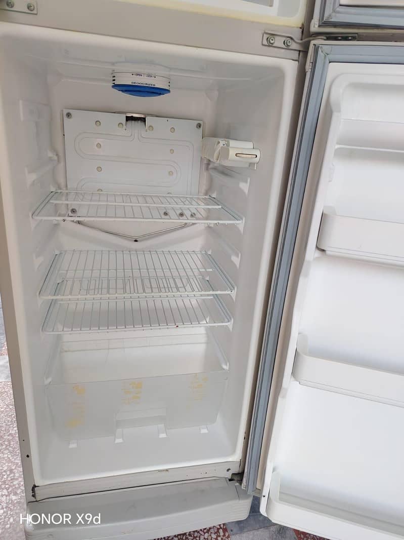 Dawlance fridge 2
