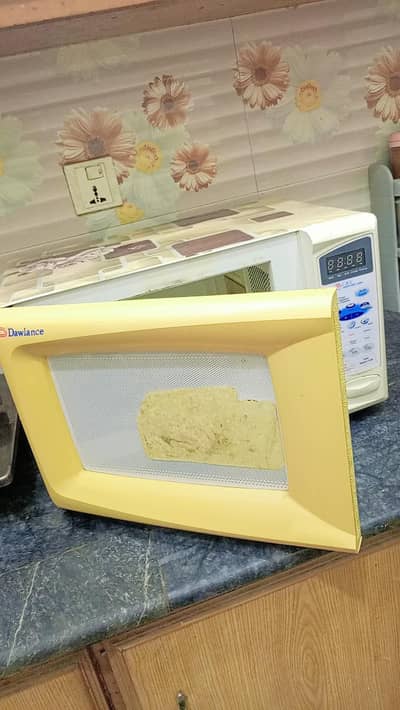 Dawlance microwave oven