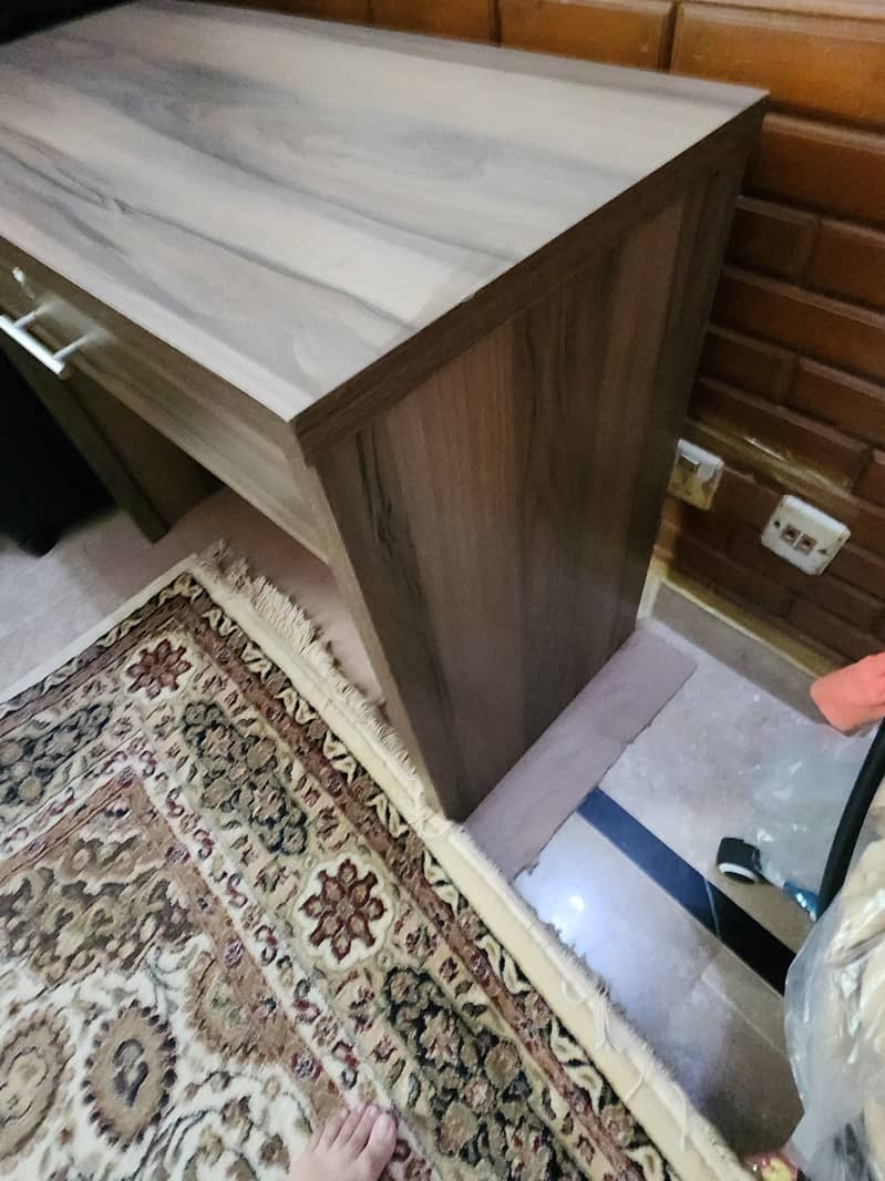 Office table/ Computer table 3
