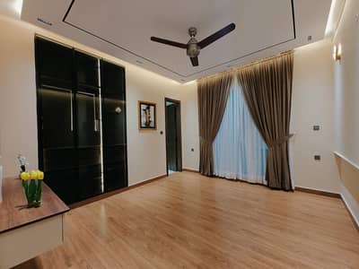 10 Marla Brand New Lower Portion For Rant Jasmine Block Bahria Town Lahore