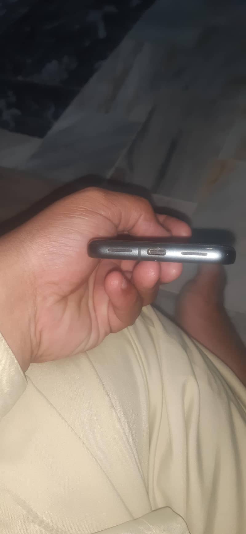 Google Pixel 8 3