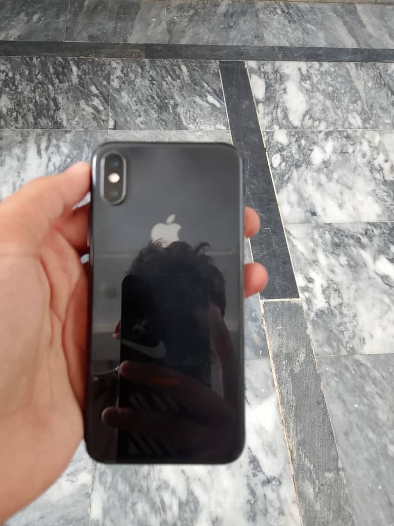 Apple iPhone X 1