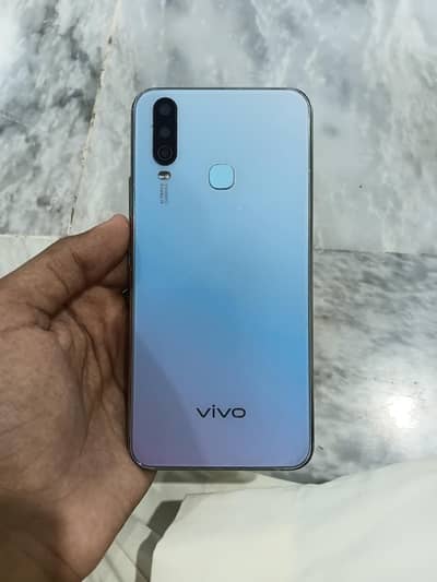 Vivo Y17