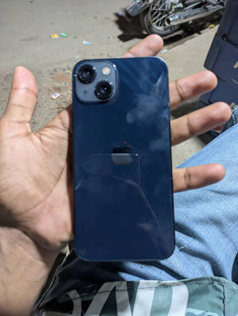 Apple iPhone 13 1