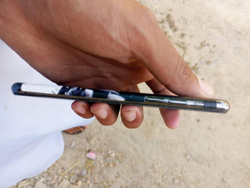Apple iPhone X 3