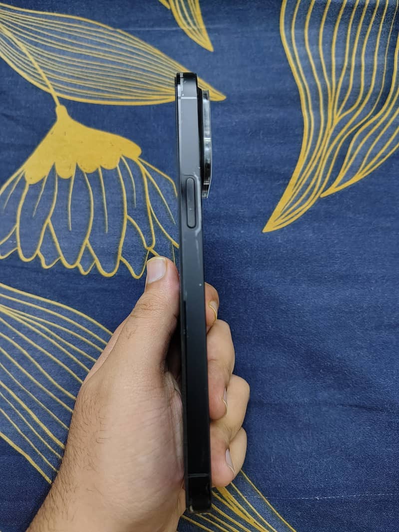 Apple iPhone 14 Pro Max 2