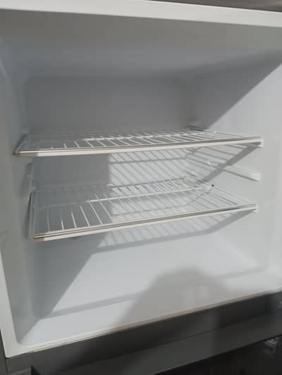 FRIDEGE FOR SALE 10/10 CONDITION