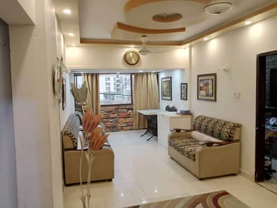 3 Bed DD Park Facing Corner Cornish Comfort Flat For Sale In Gulistan-E-Jauhar Block 13