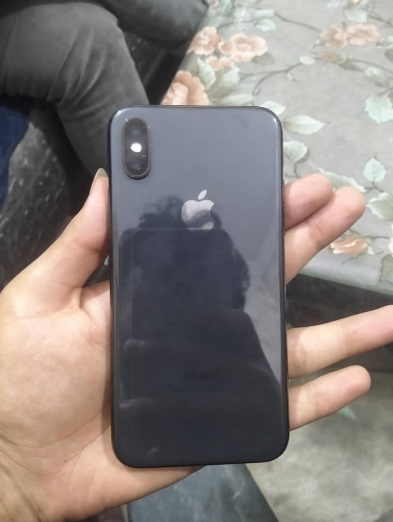 Apple iPhone X 5