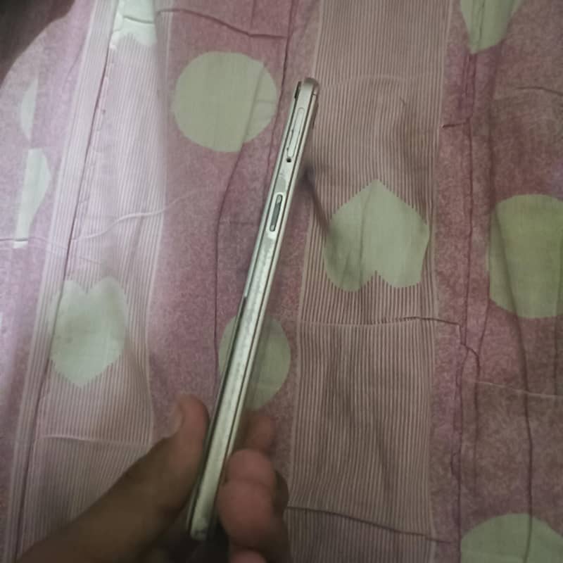 OPPO A37 5