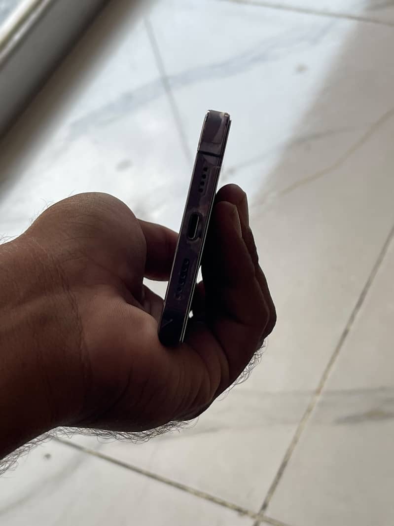 Apple iPhone 14 Pro Max 3