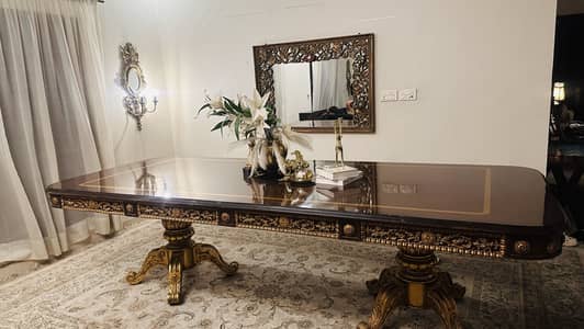 Dinning Table