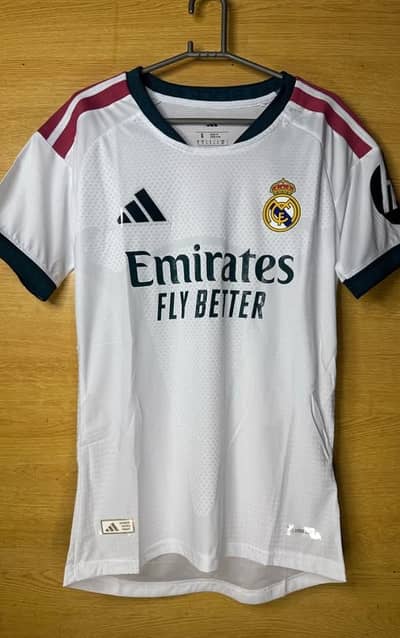 Real Madrid 26/27 Home Jersey size medium