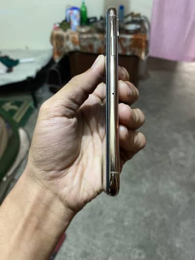 Apple iPhone XS