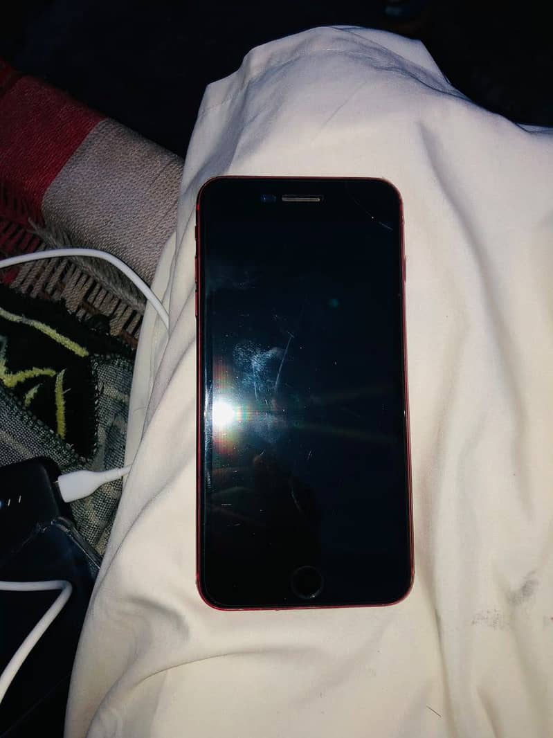 Apple iPhone 8 Plus 1