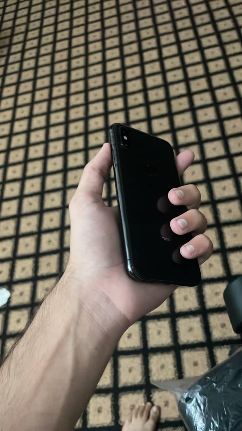 Apple iPhone X 2