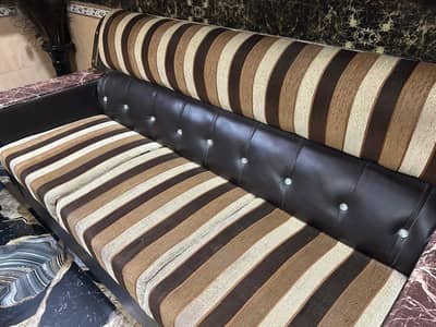 5 Seater Softa Set - Good Condition