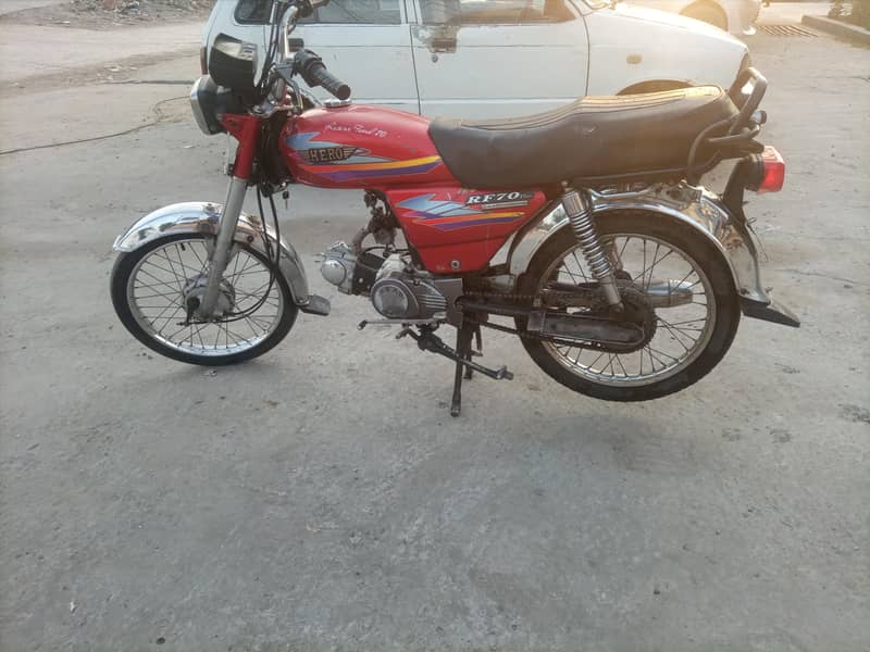 Hero 70 4