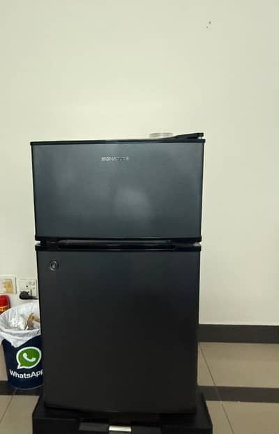 Used like new FRIDGE