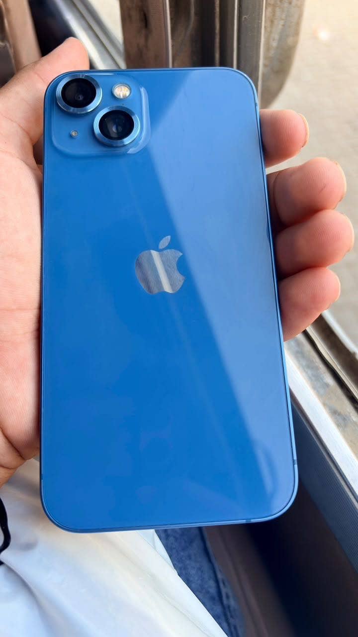Apple iPhone 13 3