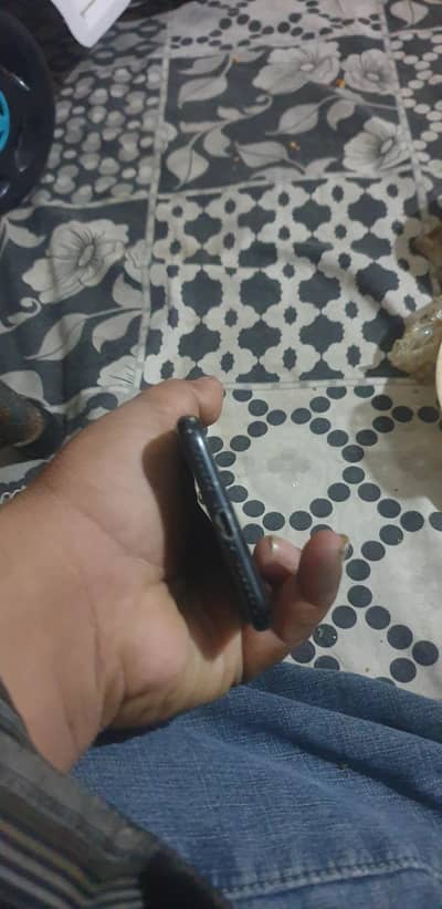 Apple iPhone 7