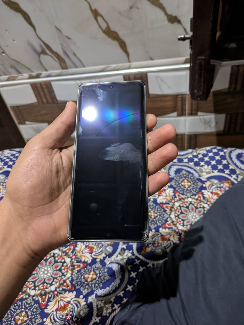 Infinix Note 40 Pro 3