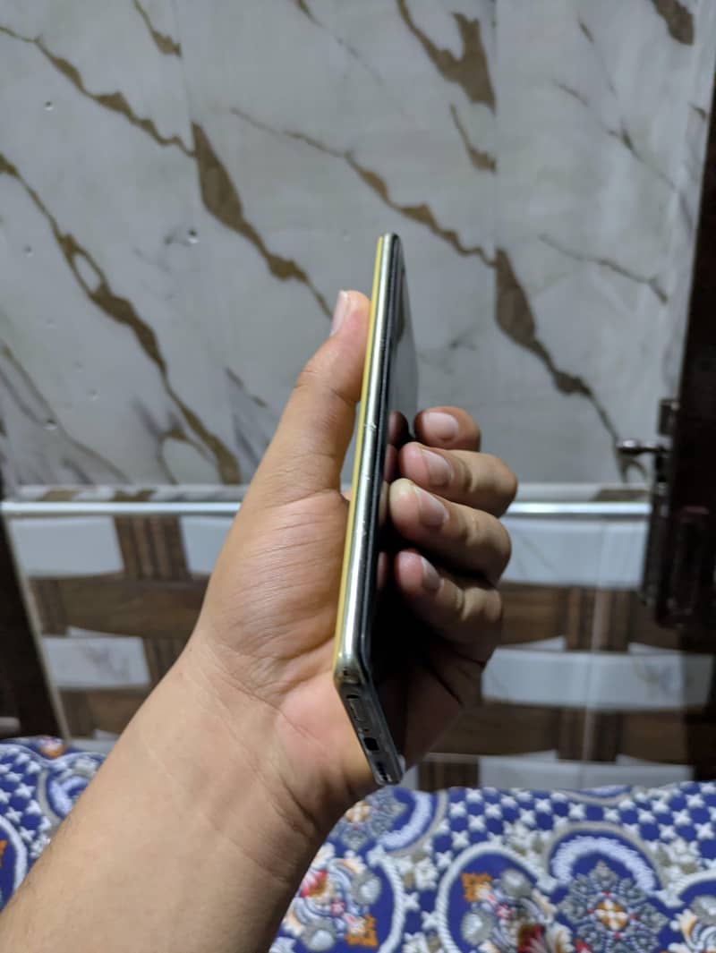 Infinix Note 40 Pro 4