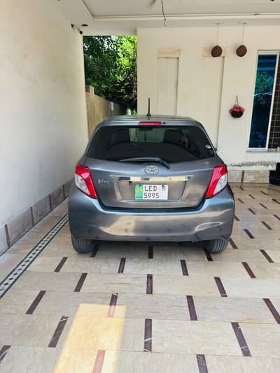 Toyota Vitz 2011