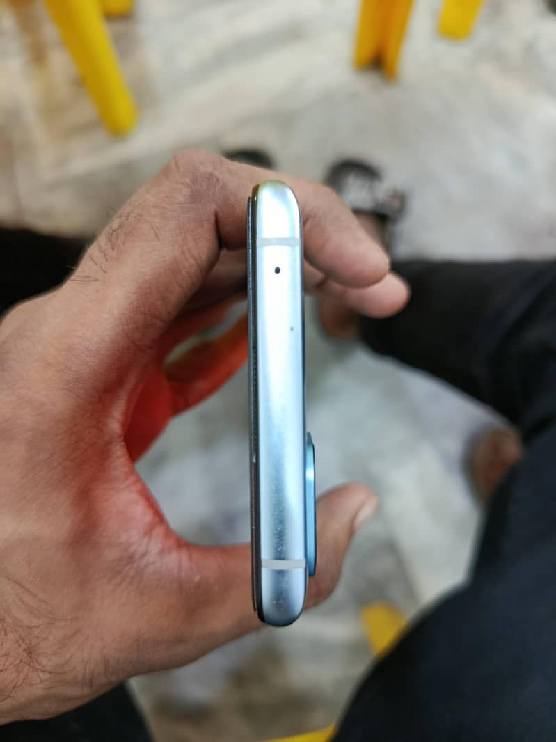 One Plus 9R 1