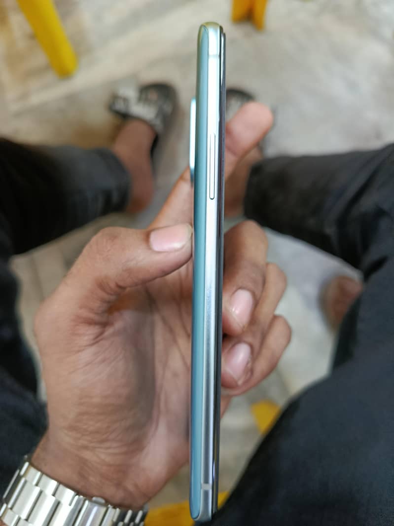 One Plus 9R 4