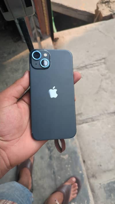 Apple iPhone 13