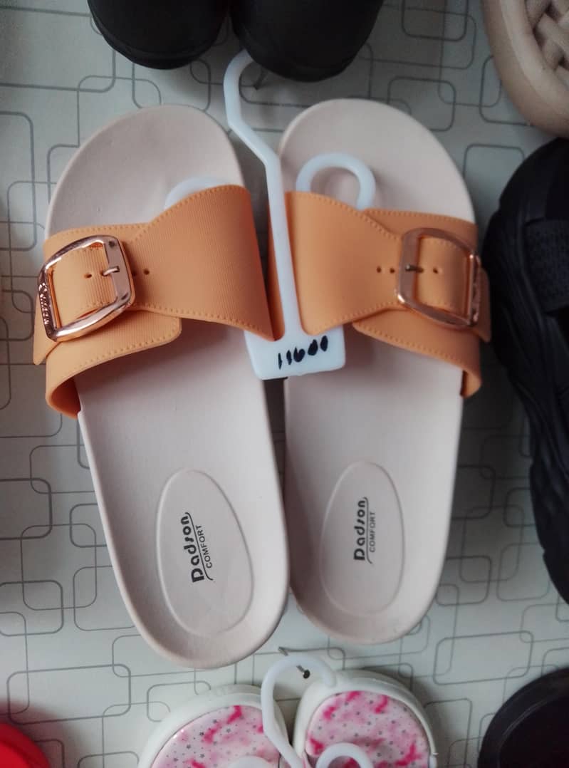 Slippers 0