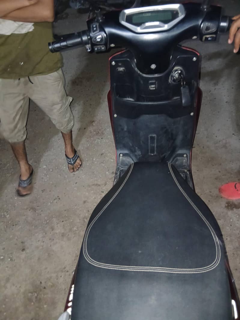 scoote 4