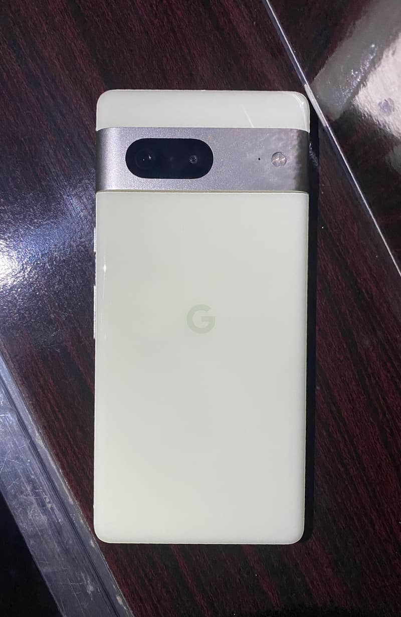 Google Pixel 7 4