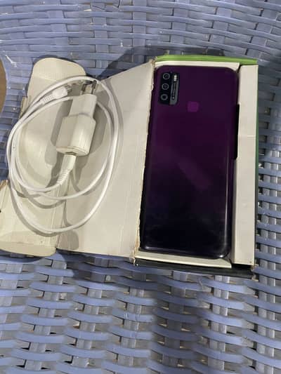 Infinix Hot 9 Play 4gb 64gb with box and charger