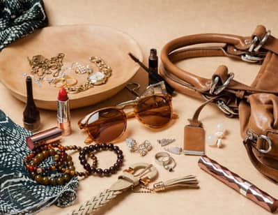 jewellery makeup and hair accesseries
