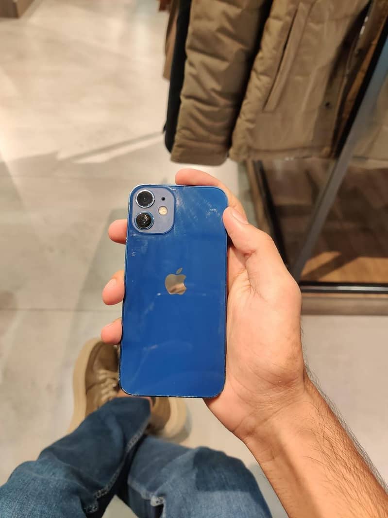 Apple iPhone 12 mini 2
