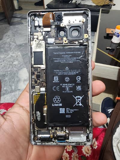 Google Pixel 7 board