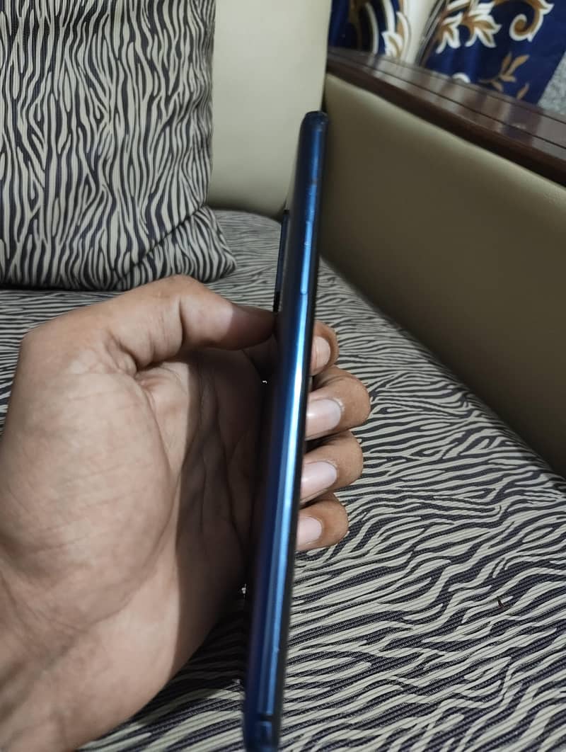 One Plus 7 Pro 4