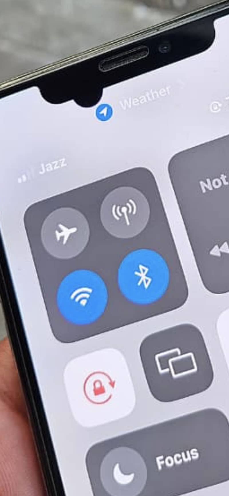 Apple iPhone X 4