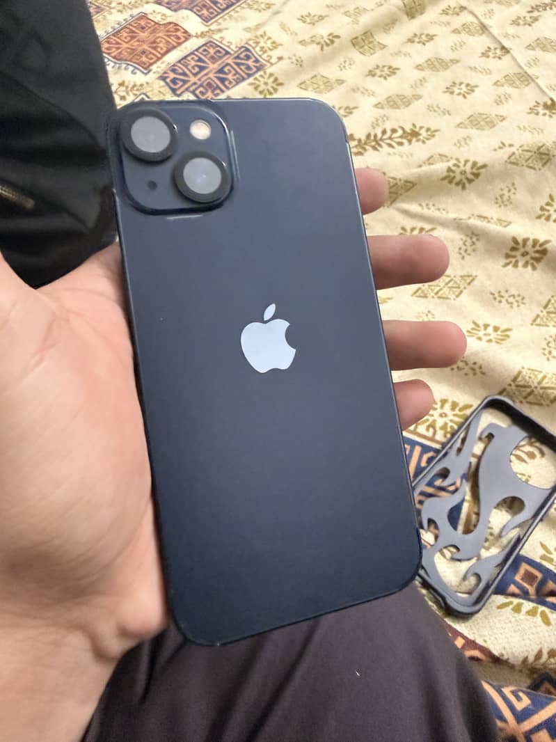 Apple iPhone 13 1