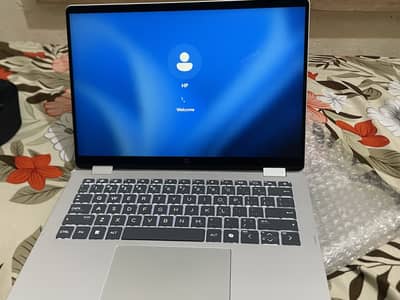 Hp OMNIBook 5 flip laptop
